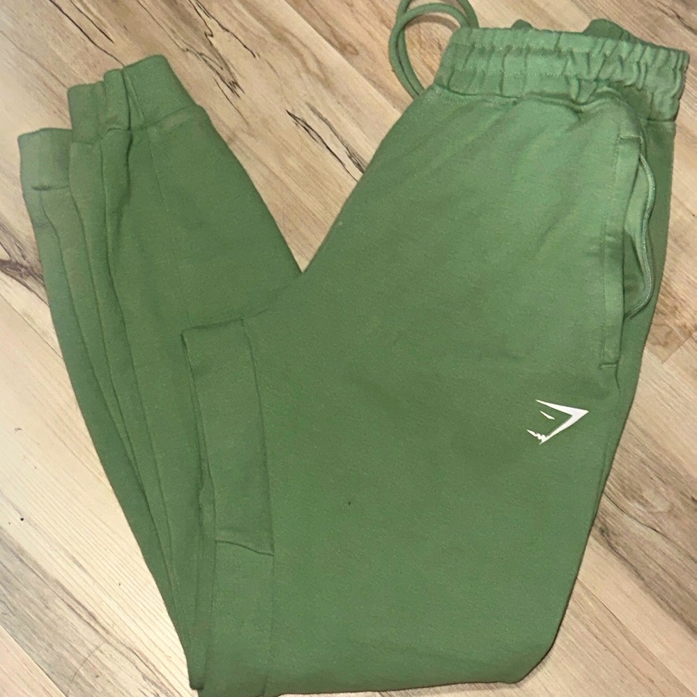 Gymshark sweatpants size small